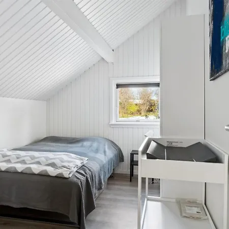 Holiday home Janik - 1-3km From The Sea By Interhome